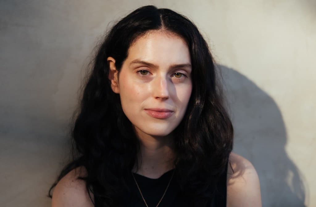 Eva Victor On Crafting Directorial Debut ‘Sorry, Baby’ & Working With Barry Jenkins — Storyhouse