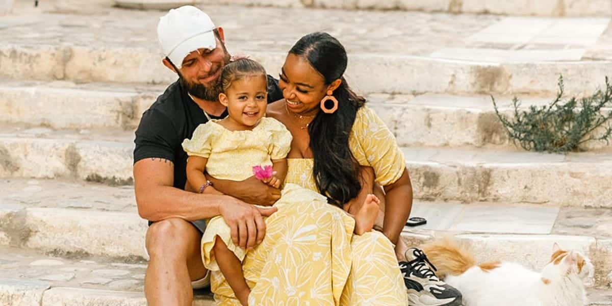 We moved from the US to a Greek island. Here are 5 pros and cons of raising a kid abroad.
